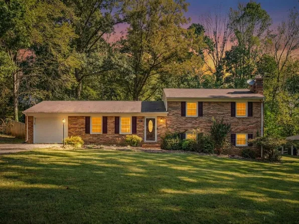 287 Catalpa Rd, Lynchburg, VA 24502