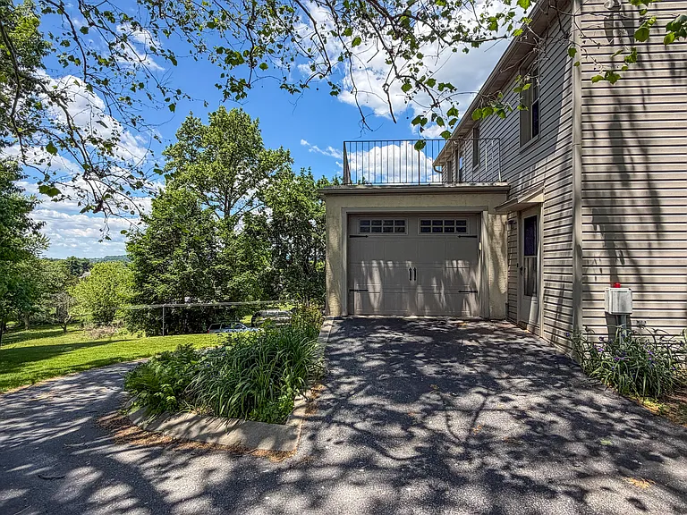 1011 Reading Rd — Photo 17