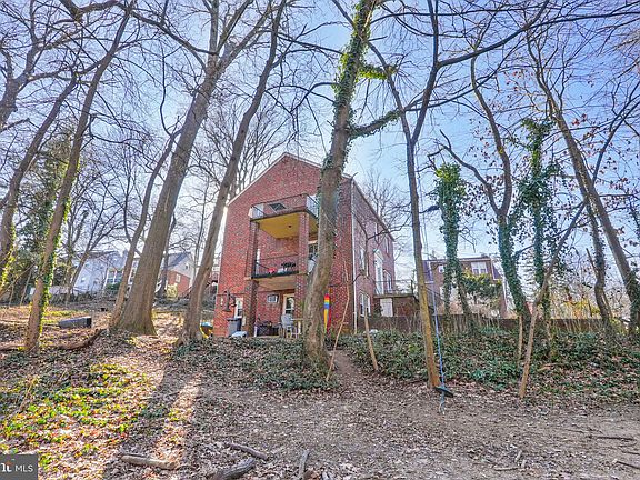 3rd image of 1001 Kennebec Ave