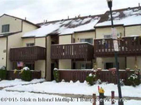 290 Timber Ridge Dr #5290, Staten Island, NY 10306