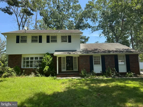 13 Sunset Dr, Millville, NJ 08332