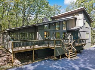 4136 Sycamore Ln, East Stroudsburg, PA