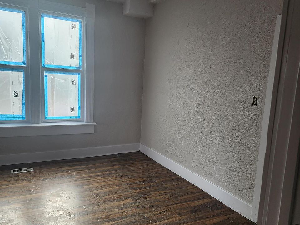 2nd image of 4777 Gaylord St