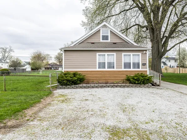 617 Saint Bernard St, Marysville, MI 48040