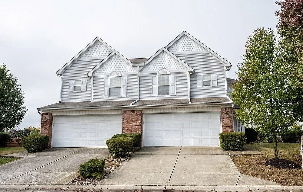 9246 Eden Woods Ct photo 1