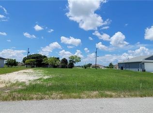 602 NE 16th Ter, Cape Coral, FL 33909