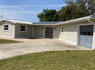 152 Dartmouth Dr NW, Pt Charlotte, FL 33952