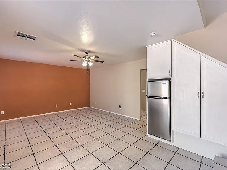 10035 Daybreak Dew Ct — Photo 11