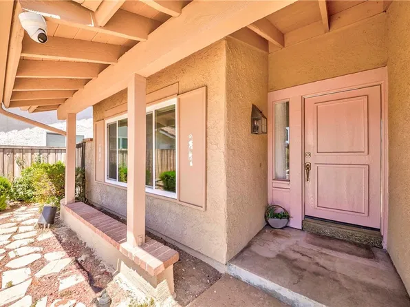 404 Continental Ct, Thousand Oaks, CA 91320