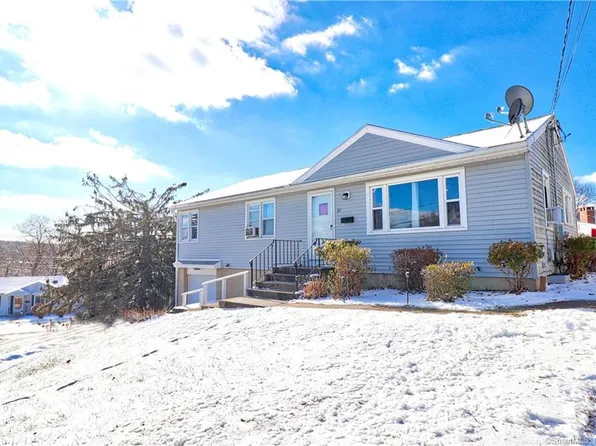 82 Wislock Street, Waterbury, CT 06705