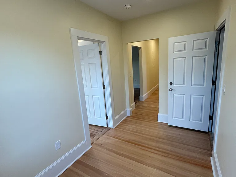 35 George St #2 — Photo 33