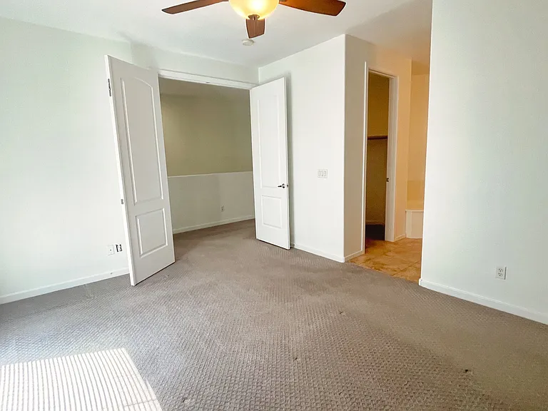 4637 E Culver St — Photo 11