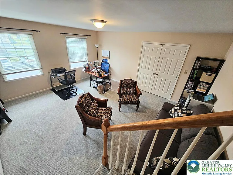 2 Tamarack Ct — Photo 24