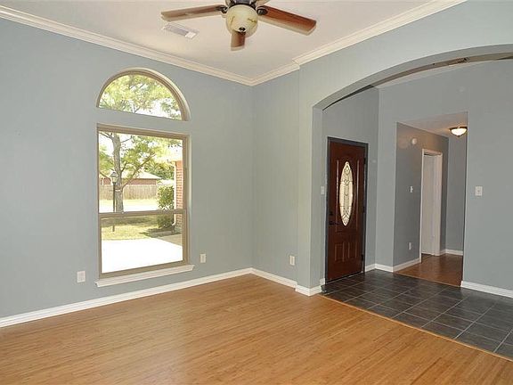 4th image of 210 Armand Bay Dr