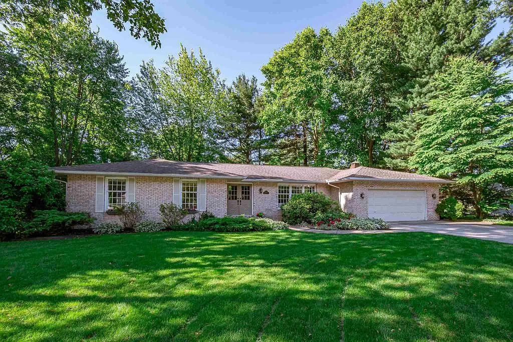 17650 Briarcliff Ct photo 1