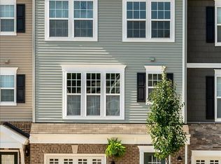 23389 Thuja Ln, California, MD 20619