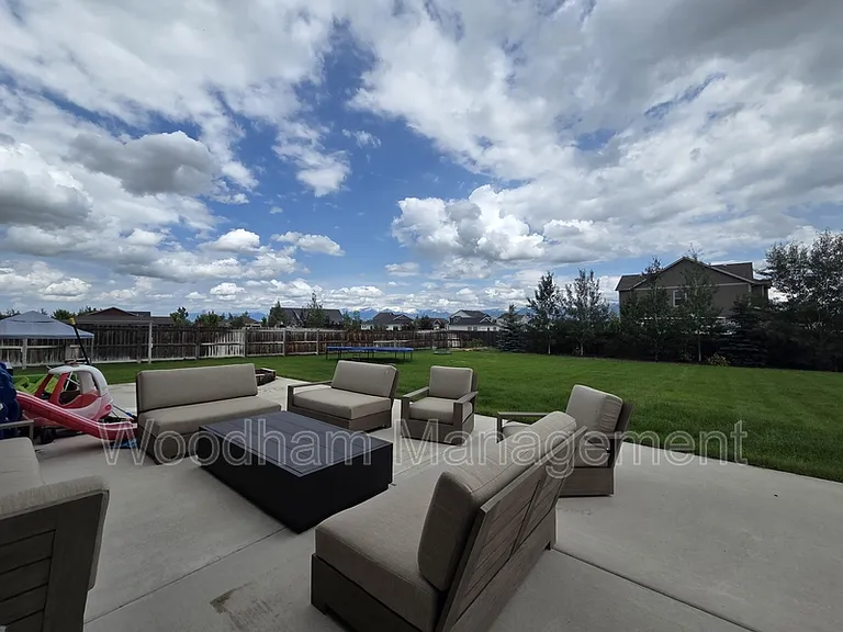 98 Caitlin Rd — Photo 33
