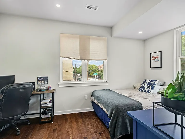 101 Mercy St — Photo 28
