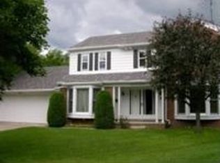 3461 Yellowstone Dr, Ann Arbor, MI 48105