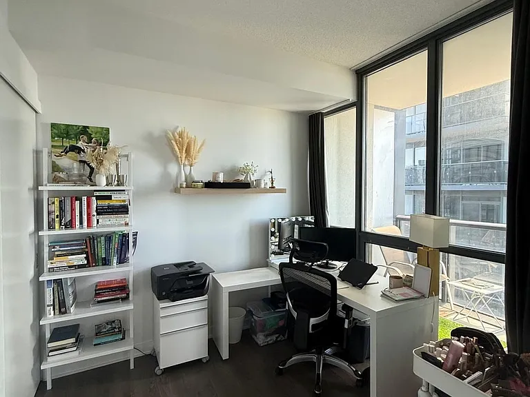 110 Charles St E #3506 — Photo 10