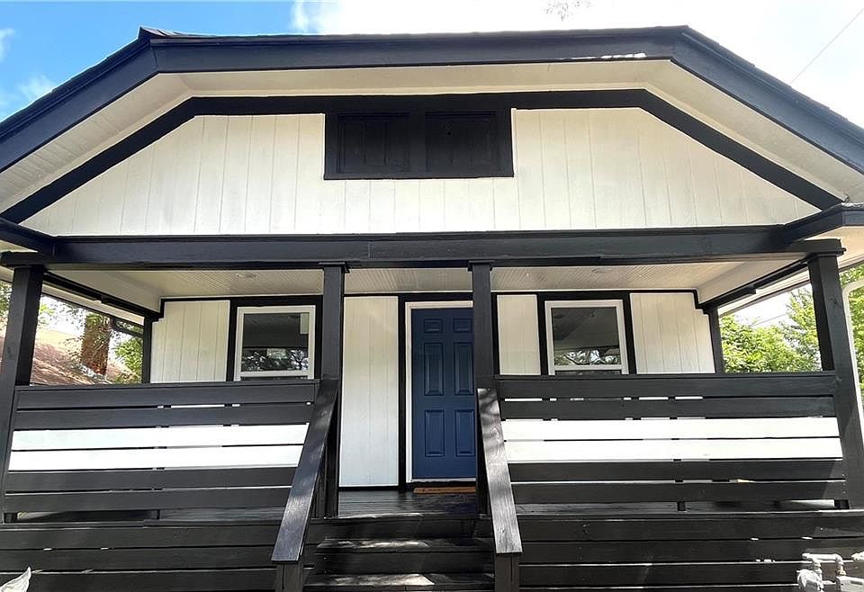 1st image of 2606 E 52nd St