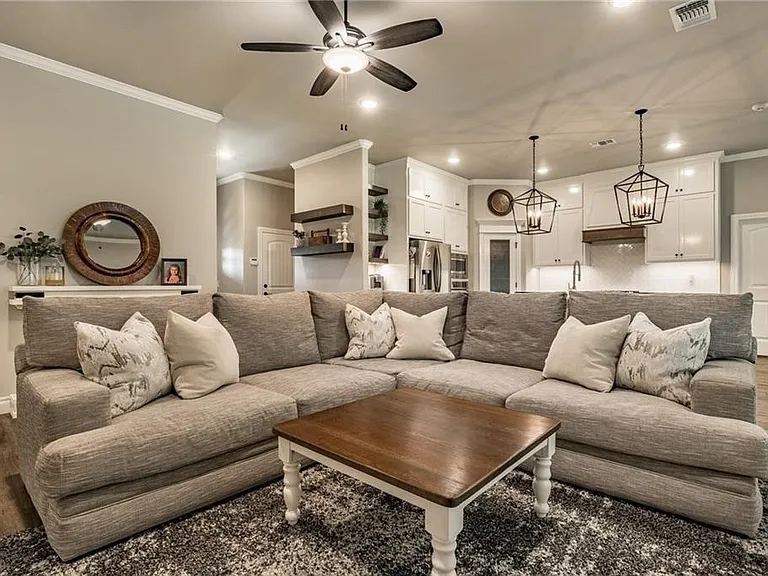 2816 Oak Hill Ave — Photo 4