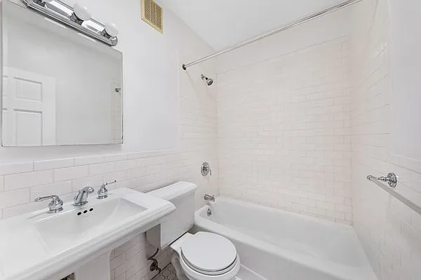 Rented by Compass | media 4