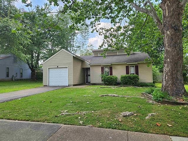 1st image of 3053 Leeridge Dr