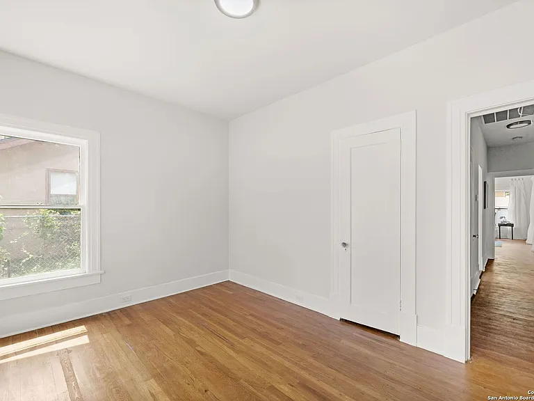 1606 W Mulberry Ave — Photo 5