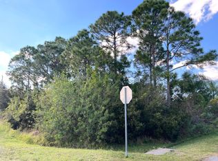 401 SW Seaflower Ter, Pt Saint Lucie, FL 34953