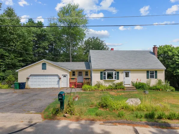 24 Yarmouth Drive, Nashua, NH 03062
