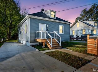 136 W Etta Ave, Saint Louis, MO 63125