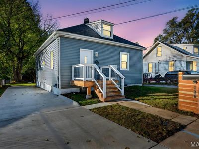 136 W Etta Ave, Saint Louis, MO, 63125