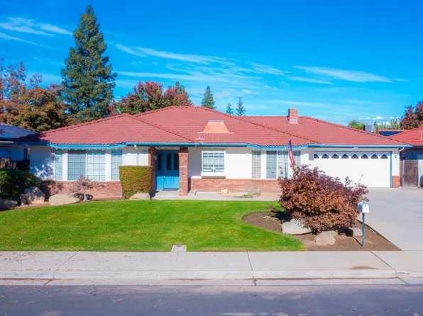 2544 Sterling Ave, Sanger, CA 93657