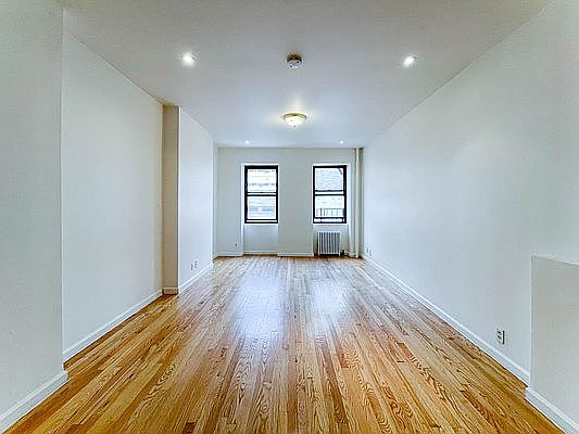 1st image of 436 W 49th St APT 3FW