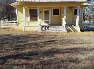 100 Crossing St, Center Point, TX 78010