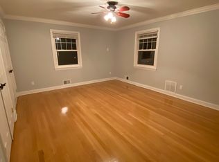 (Undisclosed Address), Summit, NJ 07901