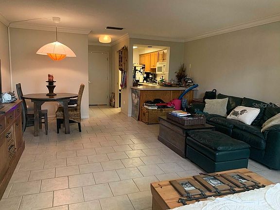5th image of 700 Melrose Ave APT L1