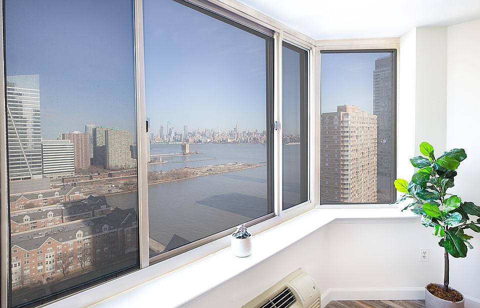 1st image of 1 2nd St APT 2106