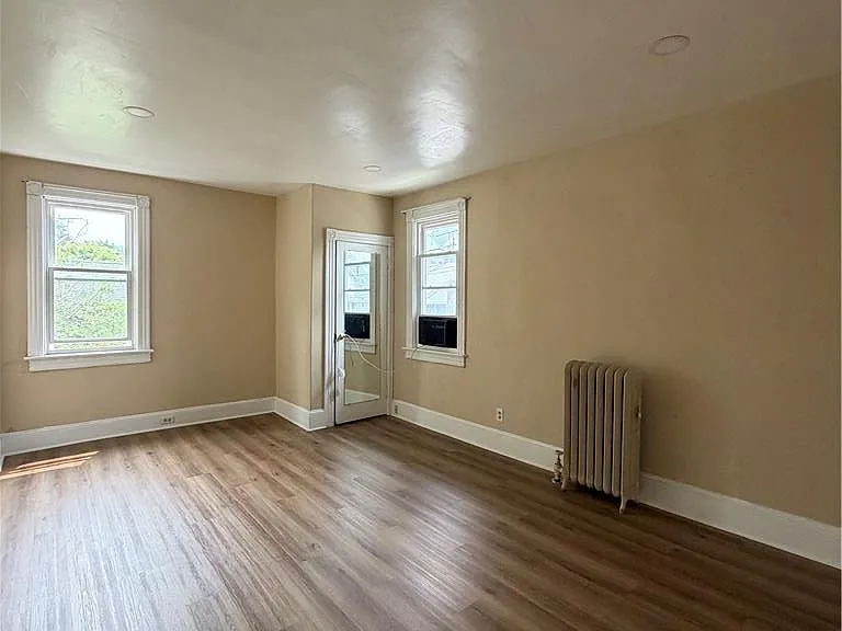 450 Market St — Photo 6
