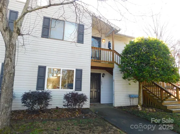 1695 Hunters Trl, Rock Hill, SC 29732