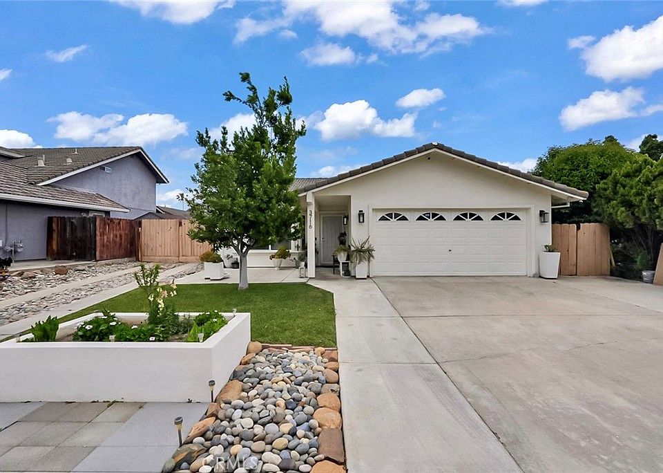 1st image of 3716 Georgeann Pl