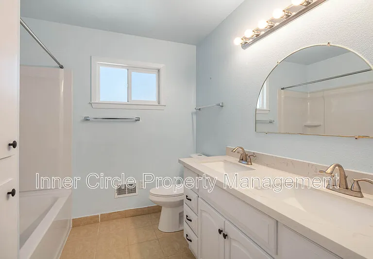 2225 Mount Whitney Dr — Photo 15