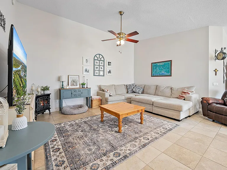 8229 Saint Johns Ct — Photo 12