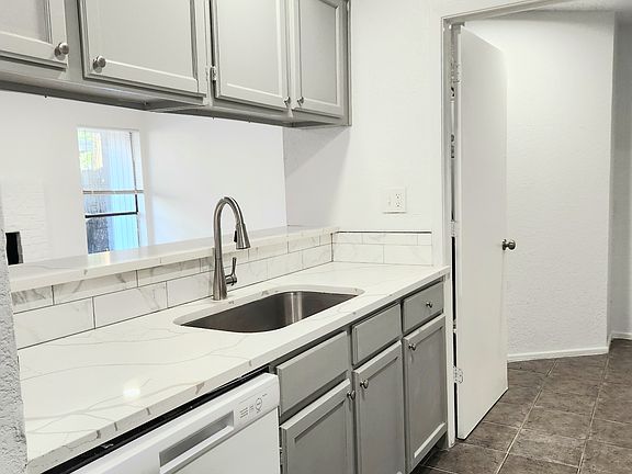 2nd image of 2317 Windy Pine Ln