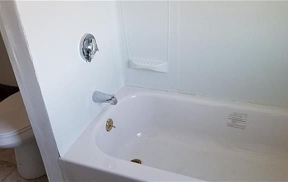 5th image of 44 Woodward Ave