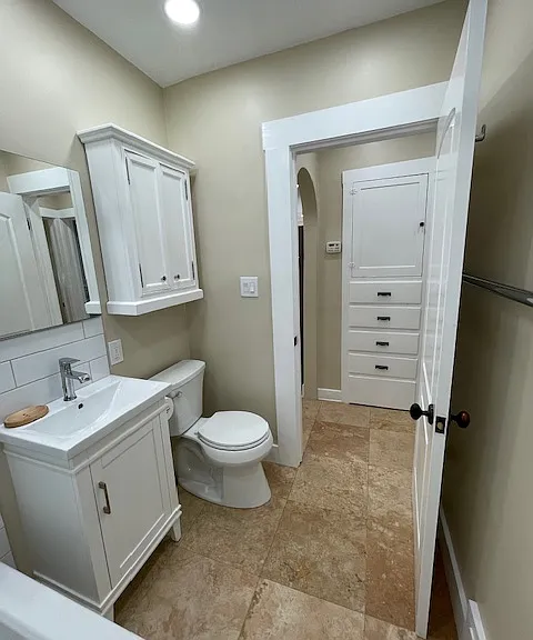 1175 E Westminster Ave #1 — Photo 16