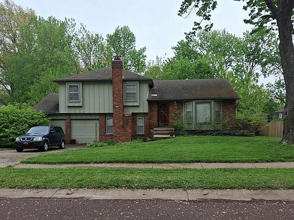 2nd image of 9609 Benson St