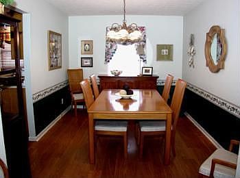 4th image of 5588 Aspen Dr