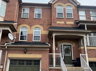 575 Steeple Hl #8, Pickering, ON L1V 7G3